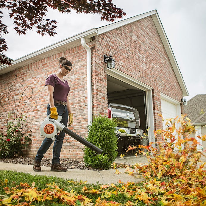 STIHL® BG 50 Handheld Blower | 27.2 cc Engine | 412 CFM Air Volume