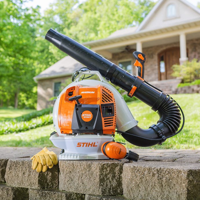 STIHL® BR 800 X MAGNUM® Backpack Blower | 79.9cc Engine | 41 Newtons Blowing Force