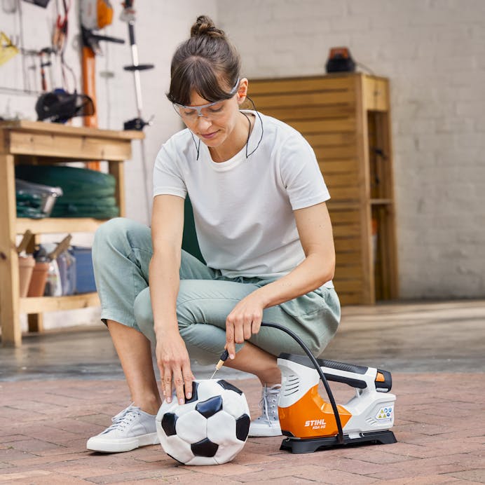 STIHL® – KOA 20 Battery Air Inflator | 10.8V Battery‑Powered | Unit Only