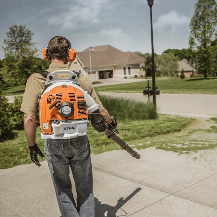 STIHL® BR 350 Backpack Blower 4244-011-1608-US