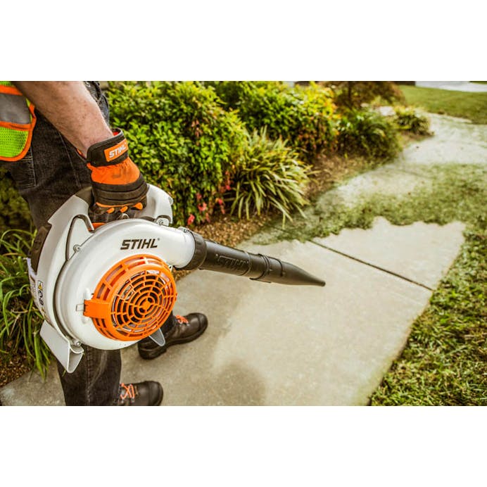 STIHL® BG 86 Handheld Blower | 27.2cc Engine | Up to 15 Newtons Blowing Force