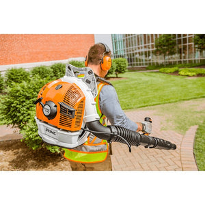 STIHL® BR 600 Backpack Blower | 64.8cc Engine | 32 Newtons Blowing Force
