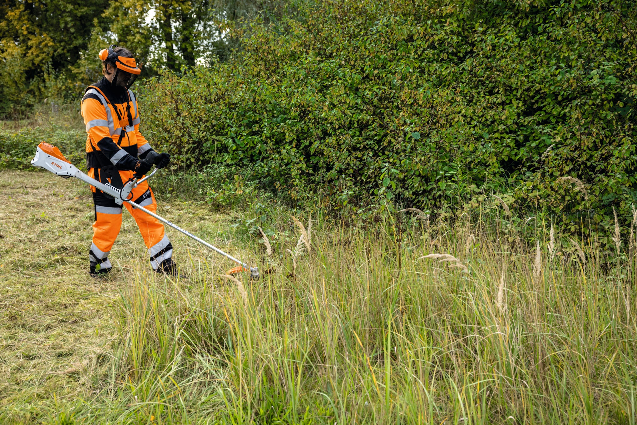 STIHL® FSA 135 R Cordless Brushcutter